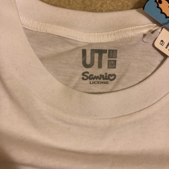 UNIQLO Sanrio Gudetama T-shirt - Picture 5 of 7